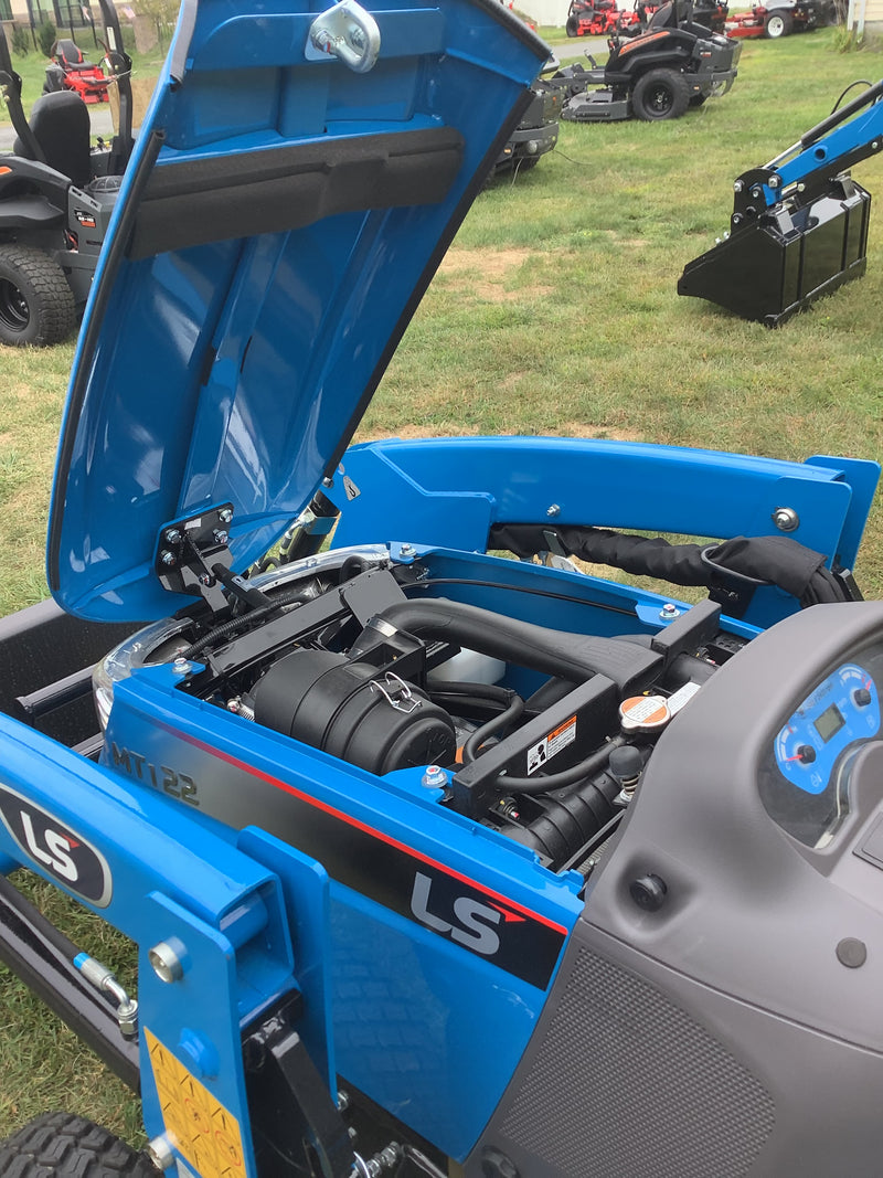LS Tractor MT122 Sub-Compact Tractor WITH LOADER - 21.5 HP (22100772)