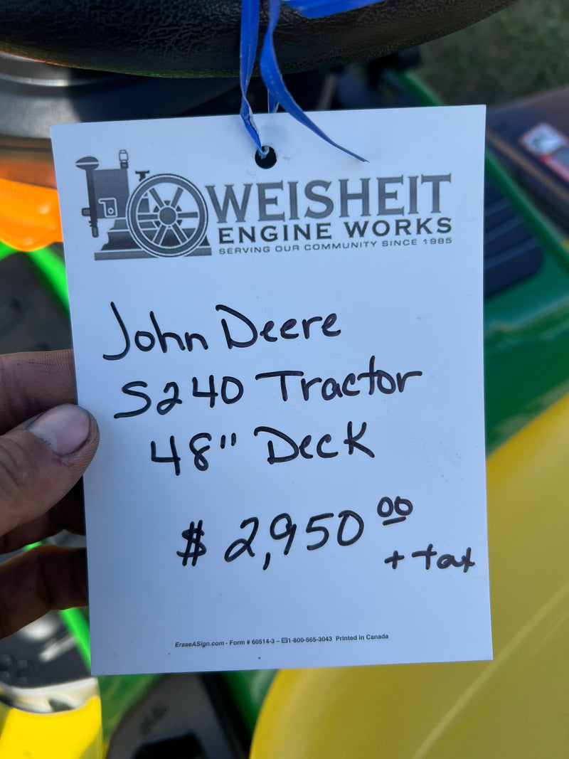 PRE-OWNED: JOHN DEERE S240 Mower 48" | 21.5HP