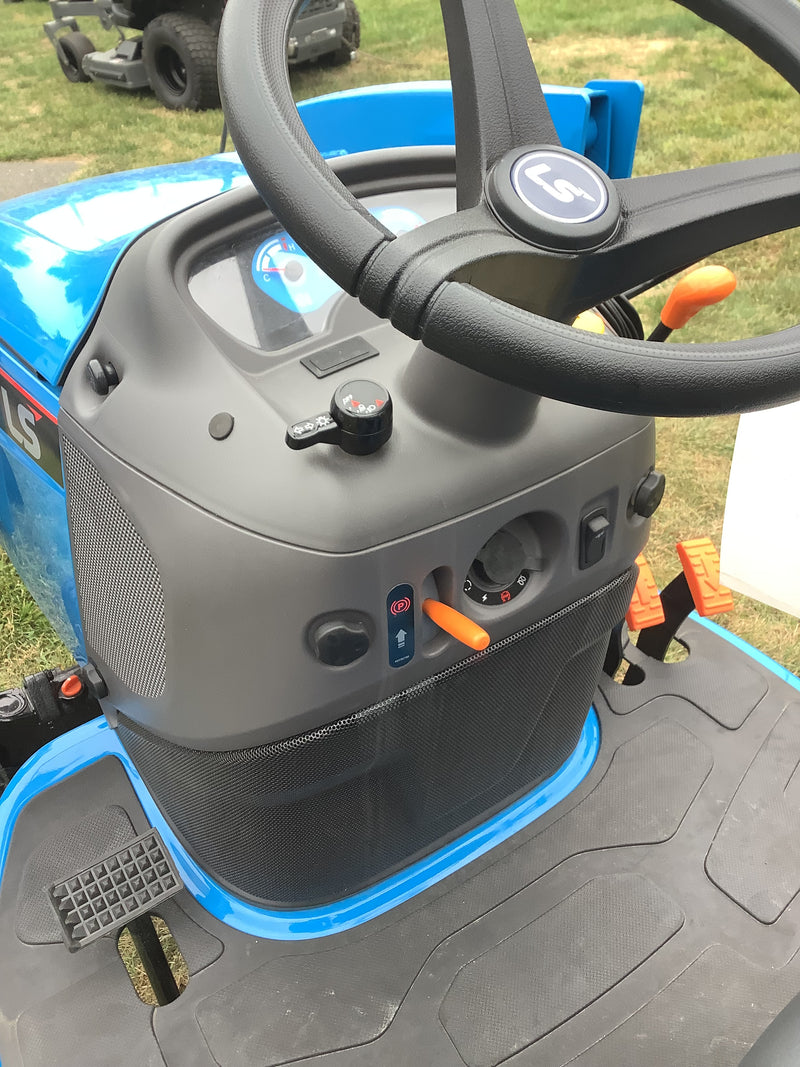 LS Tractor MT122 Sub-Compact Tractor WITH LOADER - 21.5 HP (22100772)