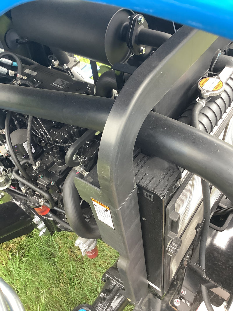 LS Tractor MT226E Compact Tractor WITH LOADER - 24.6 HP (19003008)