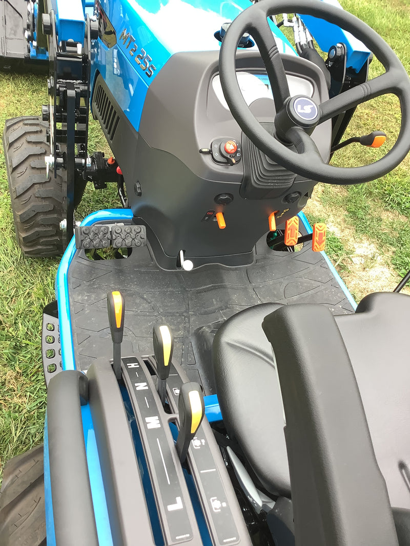 LS Tractor MT225S Compact Tractor WITH LOADER - 24.7 HP (19002363)
