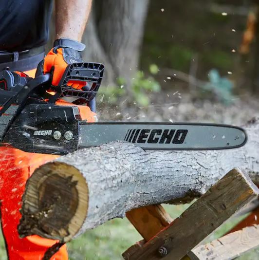 ECHO eFORCE 56-volt Chainsaw- Rear Handle with 5.0Ah Battery & Charger | DCS-5000-18C2