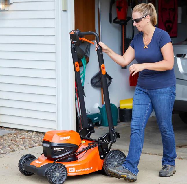 ECHO eFORCE  56-volt Battery Lawn Mower - Self-Propelled with 5.0Ah battery & charger DLM-2100SPC2