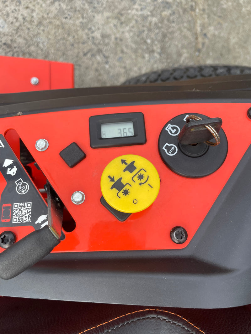 PRE-OWNED: ARIENS EDGE Zero Turn Mower 42" | 20HP Briggs & Stratton