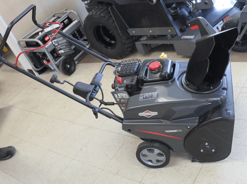 BRIGGS & STRATTON:  22" Snow Blower | Electric Start | Single Stage | "SnowShredder" | 9.5 TP **FREE LOCAL DELIVERY**